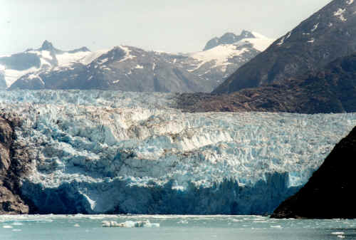 Alaska_GlacierBay.jpg (1304108 bytes)